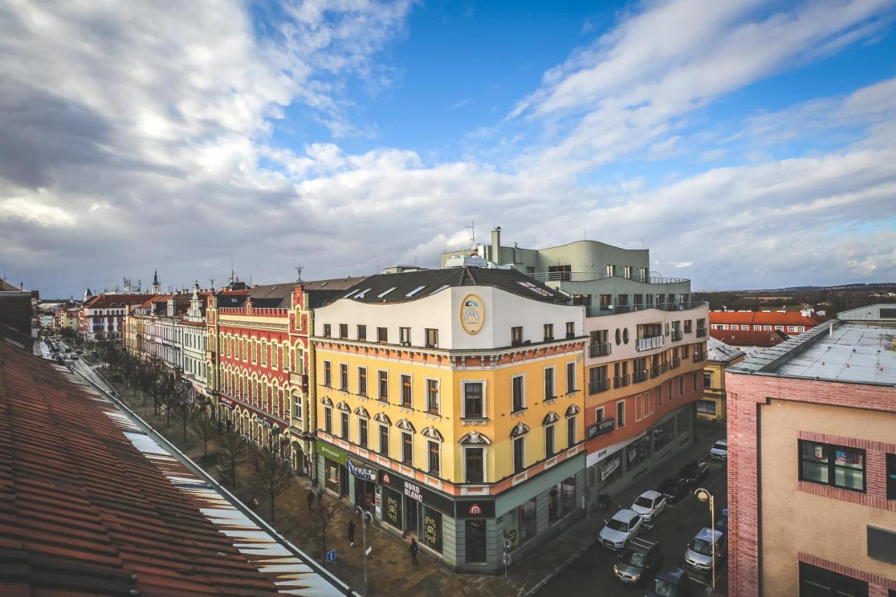 Hotel Tábor Exteriör bild