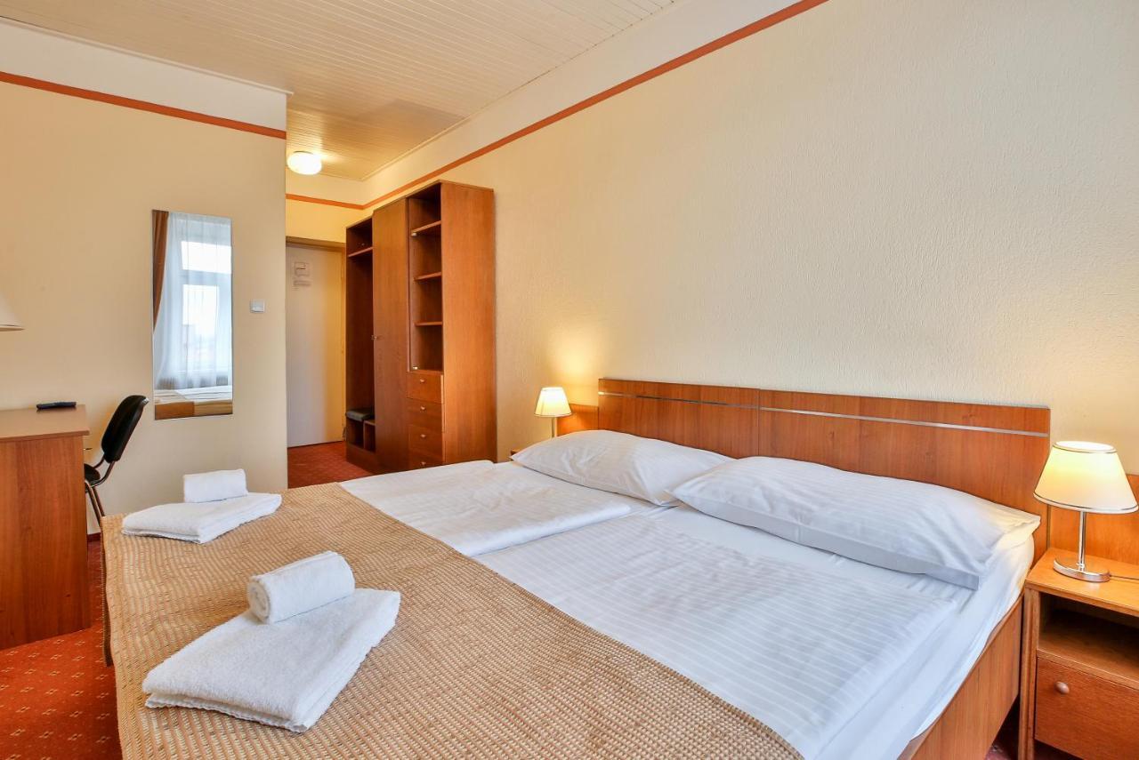 Hotel Tábor Exteriör bild