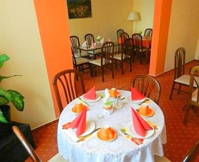 Hotel Tábor Exteriör bild